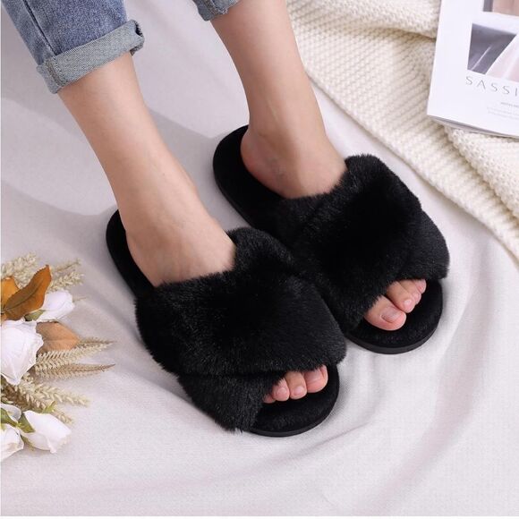 Memory Foam Fuzzy Cozy Slippers - Picture 1 of 5